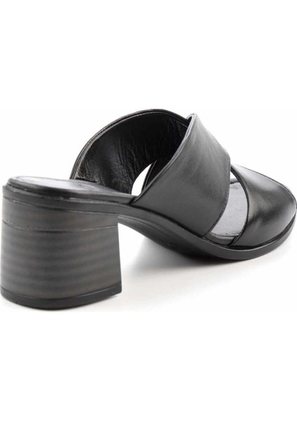 Siyah Deri Kadın Terlik K04529184303 fırsatları