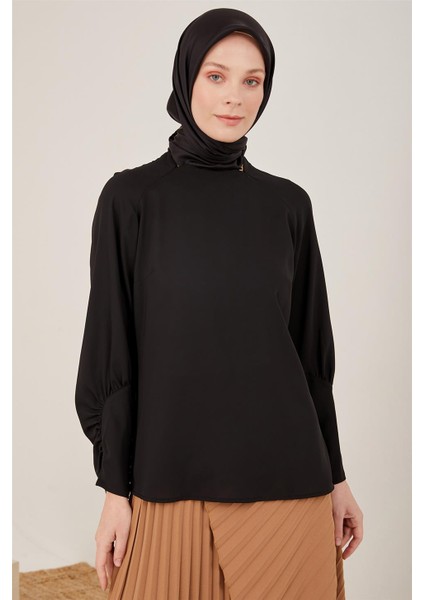 Kolu Büzgü Detaylı Bluz 23Y3230 Siyah fırsatları
