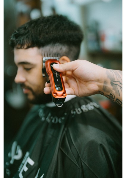 - Pro Clipper ST5030 FADE Profesyonel Tıraş Makinesi Gold