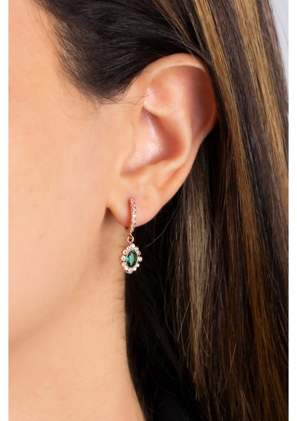 Kadın 925 Ayar Gümüş Sallantılı Oval Taşlı Zümrüt Küpe