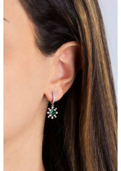 Kadın 925 Ayar Gümüş Prenses Yakut Taşlı Küpe