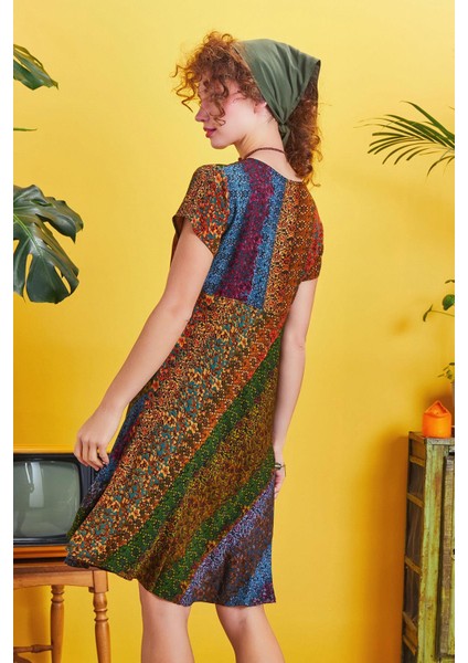Önü Düğmeli Patchwork Kısa Kol Bohem Elbise