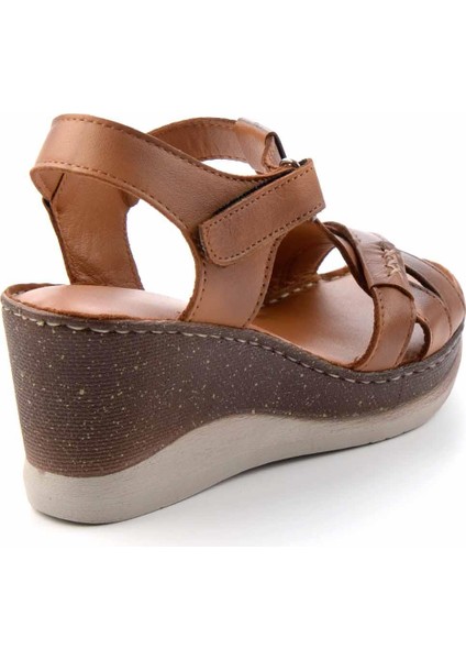 Taba Leather Kadın Sandalet K05763091003 fırsatları