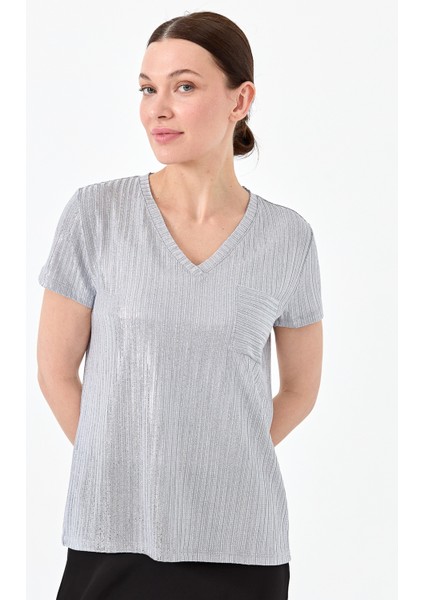 Kadın V Yaka Cepli Penye T-Shirt Gri