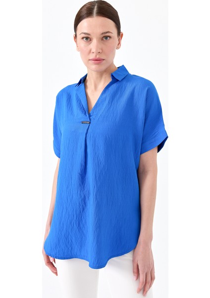 Kadın Gömlek Yaka Tokalı Penye T-Shirt Saks