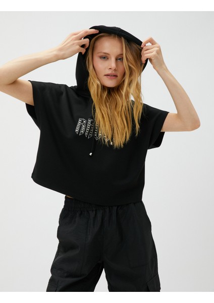 Crop Tişört Kapüşonlu Baskılı fiyatları