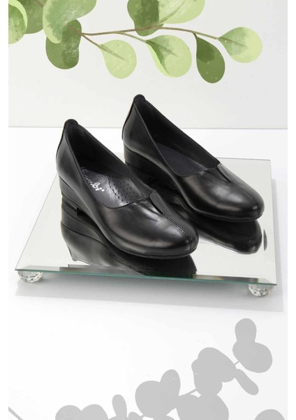 Siyah Leather Kadın Dolgu Topuklu Ayakkabı K01531199603