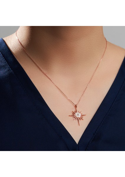 925 Ayar Manolya Çiçekli Kutup Yıldızı Gümüş Kolye fiyatları