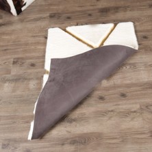 Dericibey Beyaz Renk Gold Çizgili Kros Model Peluş Halı 240 x 340 Cm