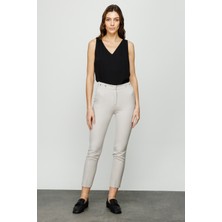 Ekol Likralı Normal Bel Dar Paça Cepli Pantolon Bayan Pantolon 02302094