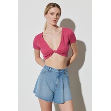 Wrangler Regular Fit Normal Kesim V Yaka Pembe Crop Bluz