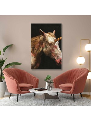 SML Tablo Gül Desenli Beyaz Asil At Gold Detaylı Fantastik Kanvas Tablo