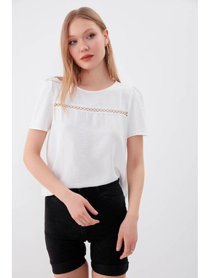 Vitrin Güpürlü Kısa Kol Bluz