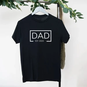 Baba Için Tasarım Est 2023 Yazılı Pamuklu Tişört