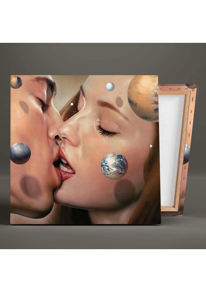 Etrafında Gezegenler Dolaşan Aşıklar Love Kanvas Tablo