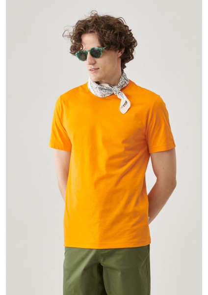 Regular Fit Rahat Kesim %100 Pamuk Kısa Kollu Crew Neck Tişört