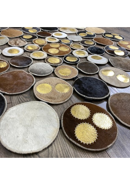 Gold Detaylı Dana Derisi Yuvarlak Puantiyeli Halı 120 x 120 cm indirimleri