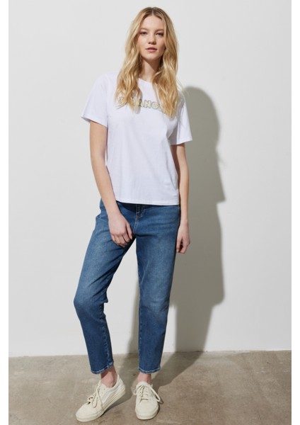 Wrangler Regular Fit Normal Kesim Pamuk Bisiklet Yaka Beyaz Tişört modelleri