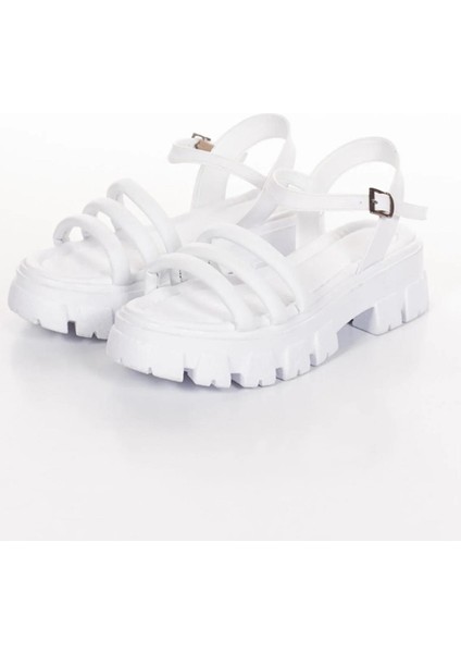 Kadın Capo Beyaz Yüksek Taban Tokalı Puf Şeritli Sandalet indirimleri