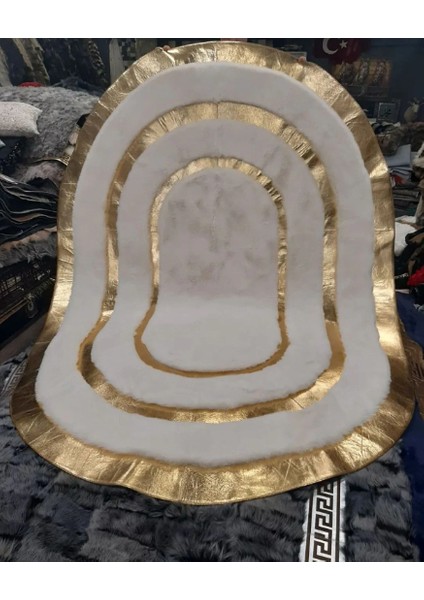 Gold Varaklı Oval Peluş Halı & Paspas 140 x 200 Cm