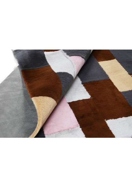 Çok Renkli Peluş Halı 140 x 200 Cm