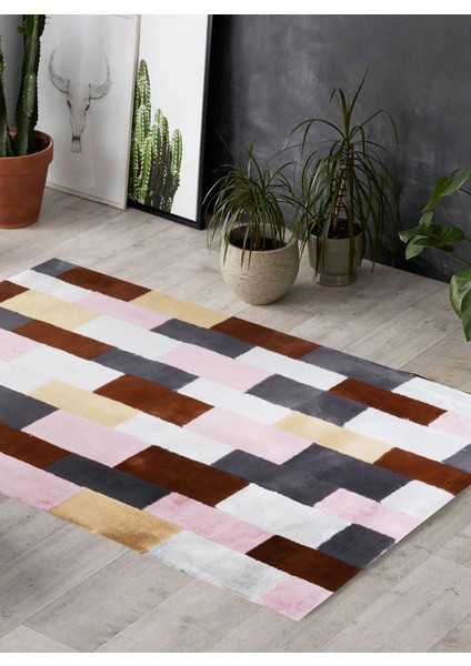 Çok Renkli Peluş Halı 140 x 200 Cm