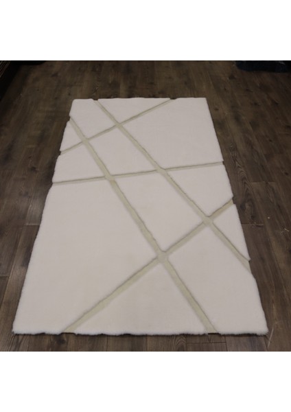 Beyaz Bordürlü Peluş Halı 120 x 180 Cm