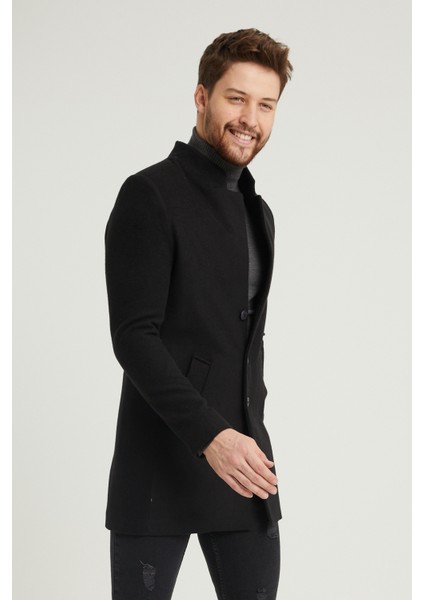 Erkek Siyah Slim Fit Dik Yaka Kaşe Kaban modelleri