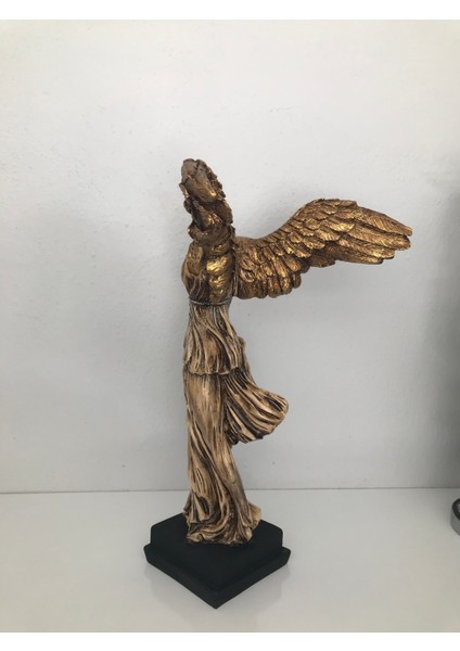 Antik Nike Heykel fırsatları