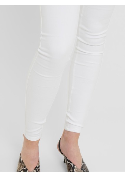 Bayan Beyaz Renk Kot Pantolon 15174842 fırsatları