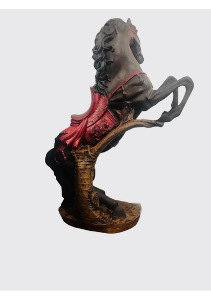 Şahlanan Büyük At Heykel modelleri