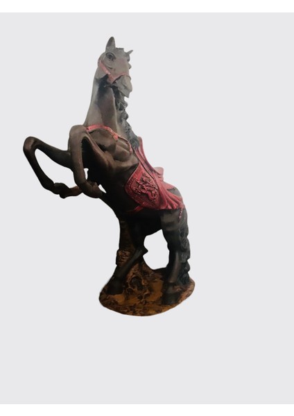 Şahlanan Büyük At Heykel fırsatları