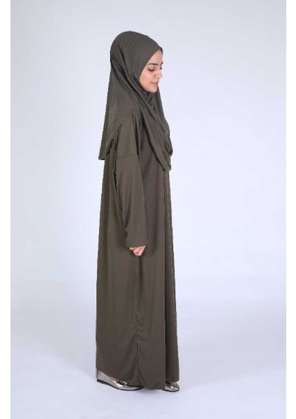 Kadın Pratik Tek Parça Namaz Elbisesi