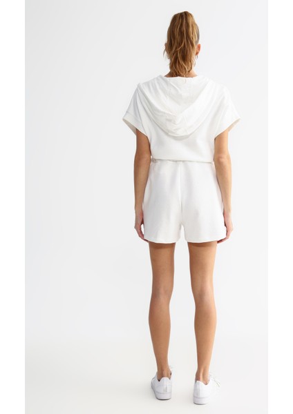 Lastikli Bel Basic Beyaz Kadın Şort S-Antona fırsatları