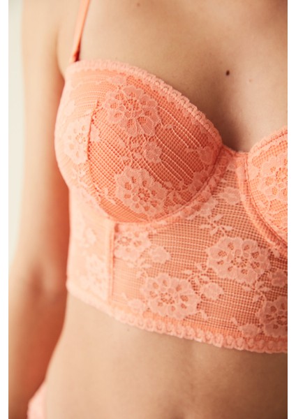Bloom Dantel Detaylı Croplet