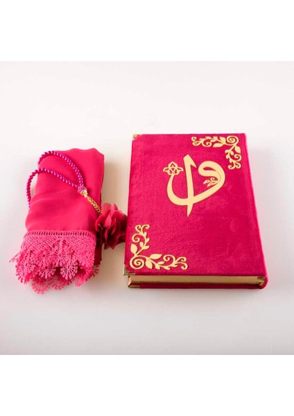 Şal + Tesbih + Kuran Hediye Seti (Orta Boy, Kadife, Fuşya Pembe) fiyatları