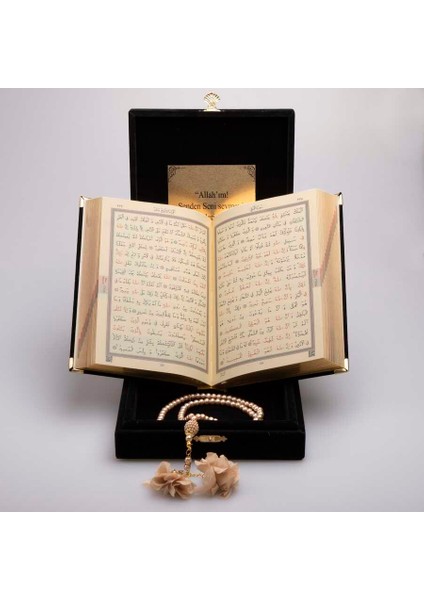 Tesbih + Kuran Hediye Seti (Hafız Boy, Plaket Kutulu, Siyah) fırsatları