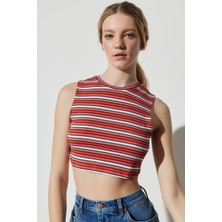 Wrangler Regular Fit Normal Kesim Bisiklet Yaka Kolsuz Çizgili Crop Bluz