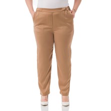 Disentis Modest Büyük Beden Yanı ve Arkası Lastikli Cepli Saten Vizon Pantolon