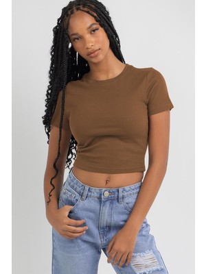 Madmext Kahverengi Basic Crop Kadın Tişört MG1772