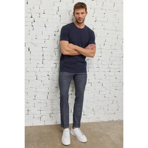 ALTINYILDIZ CLASSICS Erkek Lacivert Slim Fit Dar Kesim Yan Cepli Ekose Desenli Beli Lastikli Esnek Pantolon
