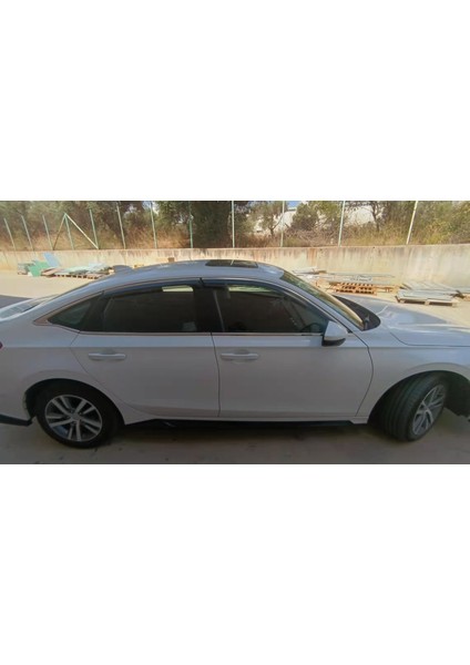 Honda civic cam çıtası krom 8 parça 2022+