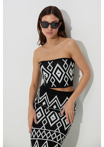 Siyah Ekru Geometrik Desenli Büstiyer SS23CT4658Sİ fiyatları
