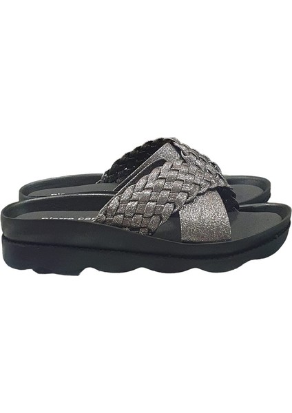 Üstü Çapraz Örgülü Dolgu Topuk Bayan Terlik