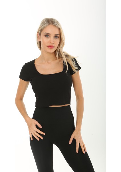 Kadın Siyah Kısa Kol Crop Havuz Yaka Fitilli Bluz fiyatları