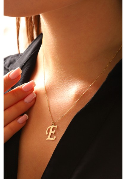 Kadın 14 Ayar Altın Harf Kolye El Işi E Harfi Altın Kolye Zincirli Harf Kolye 42 cm
