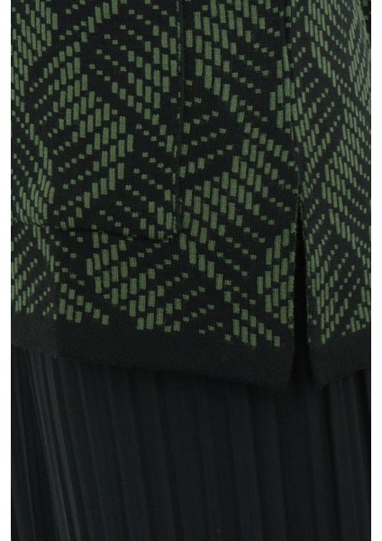 Kadın Kışlık Şık Modelli Önü Düğmeli Çift Cepli Normal Kesim Tam Kalıp Likralı Dokuma Anne Yelek indirimleri