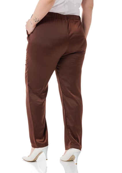 Büyük Beden Yanı ve Arkası Lastikli Cepli Saten Kahverengi Pantolon modelleri