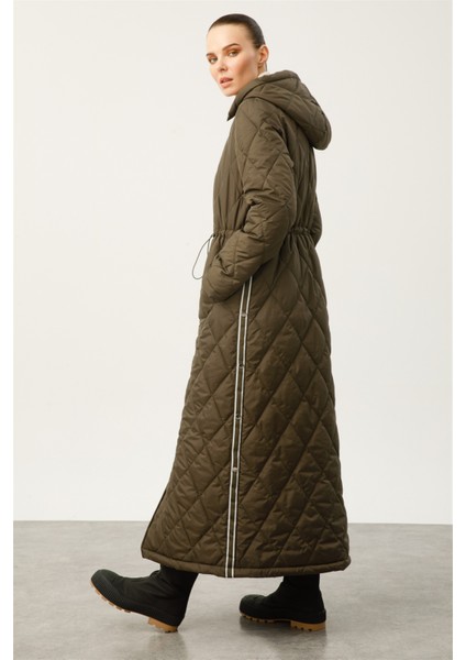 Yanı Çizgi ve Aksesuar Detaylı Extra Spor Kapitone Manto-Haki fırsatları