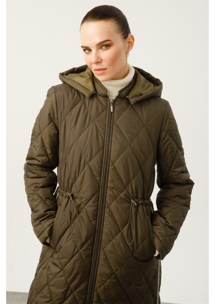 Yanı Çizgi ve Aksesuar Detaylı Extra Spor Kapitone Manto-Haki indirimleri